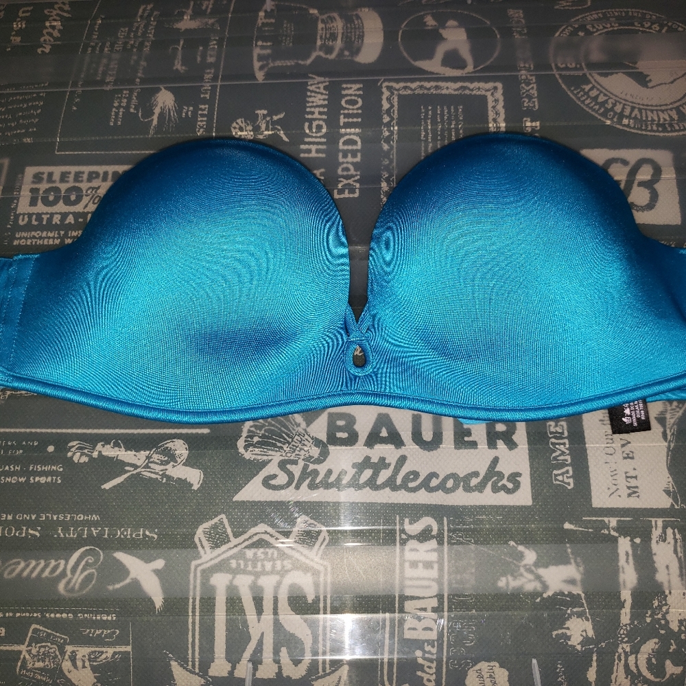 Vs Bombshell - image 2